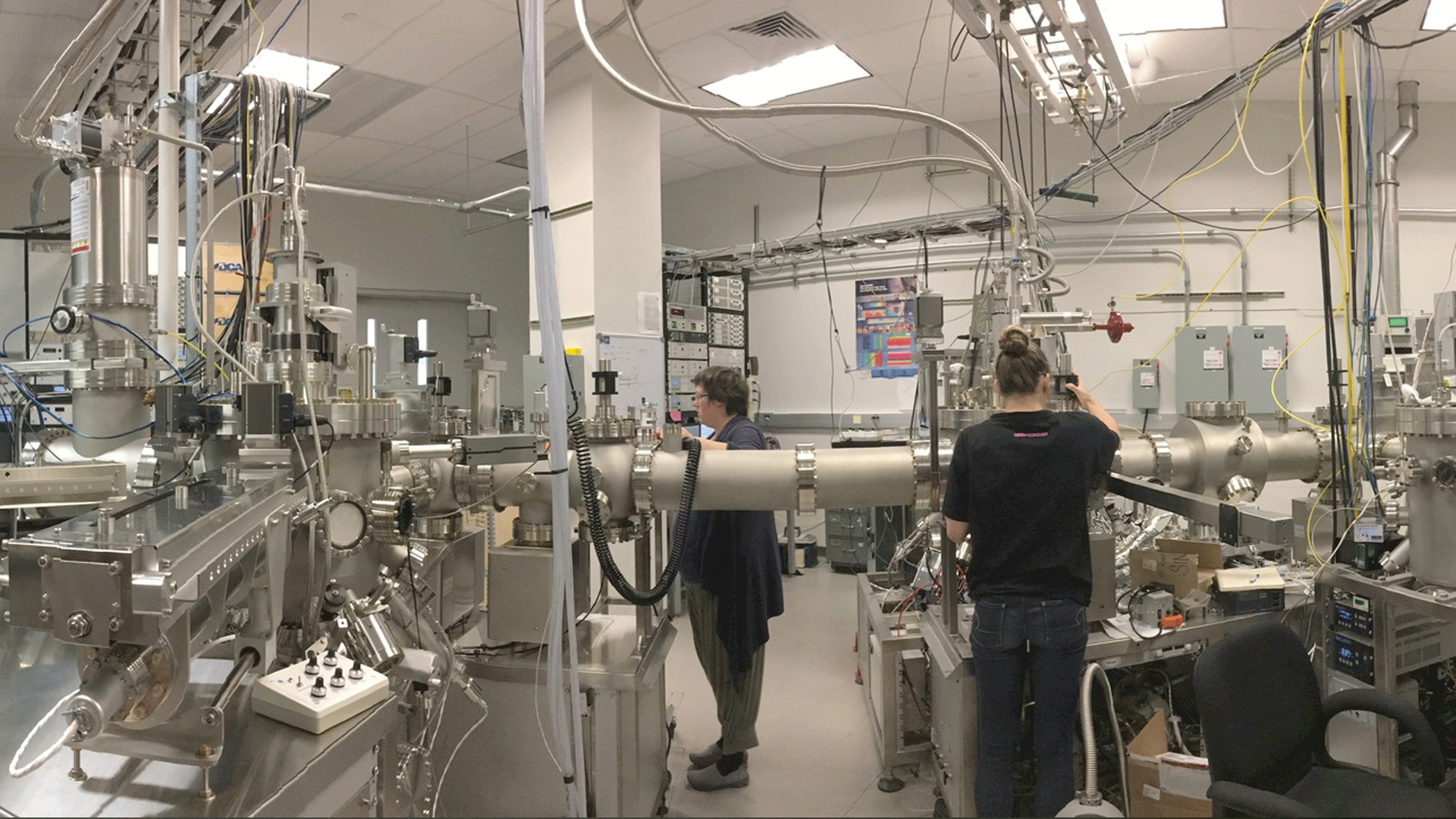 2DCC-MIP Molecular Beam Epitaxy (MBE) Lab