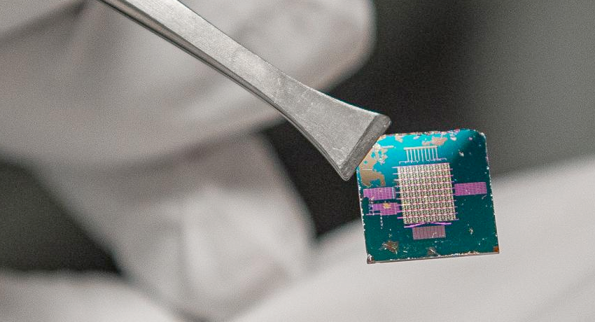 Smart chip - low-powered platform